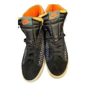 NIKE men's Blazer Mid Woven Black /Black-Gorge Green-Team Orange Sneakers